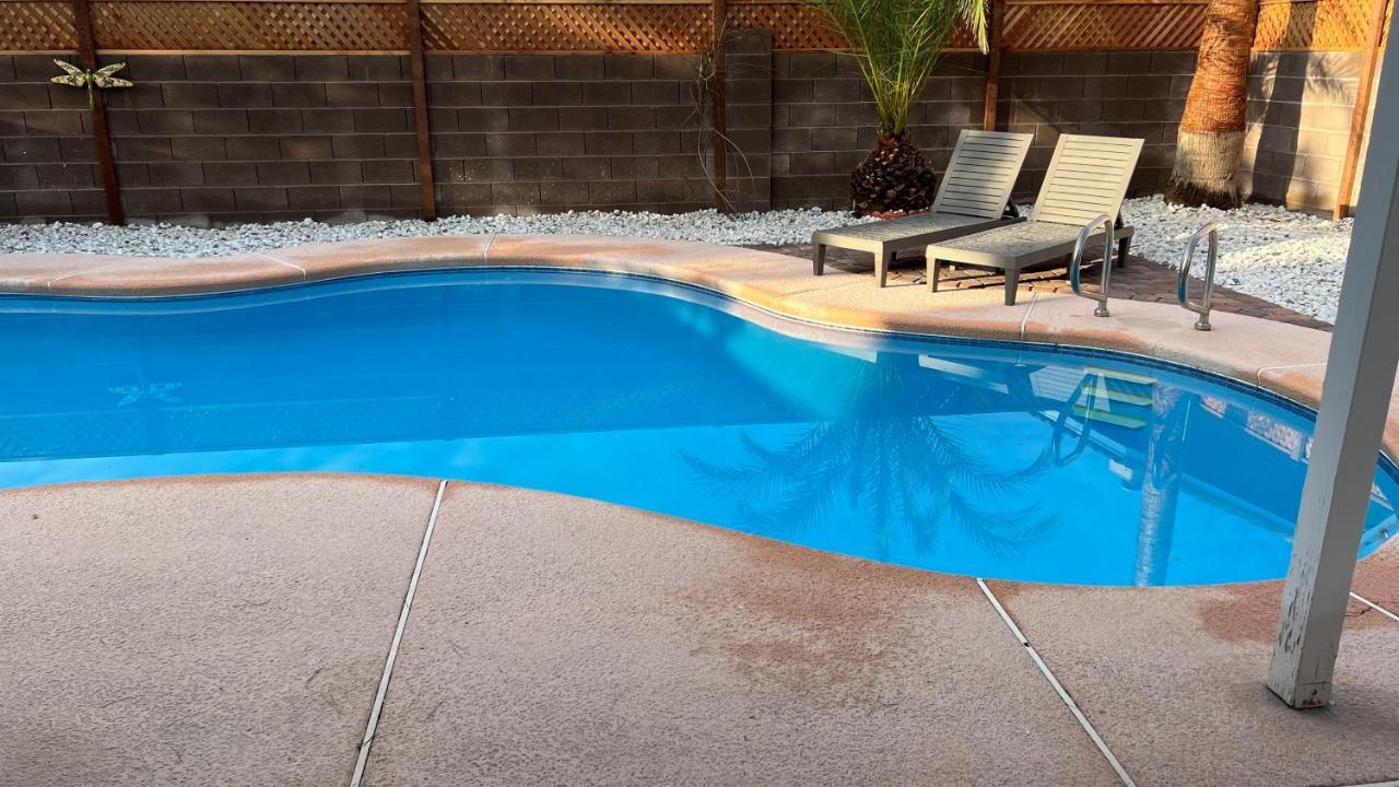 Large Pool & Patio Cozy Single Story Family House Villa Las Vegas Exterior photo
