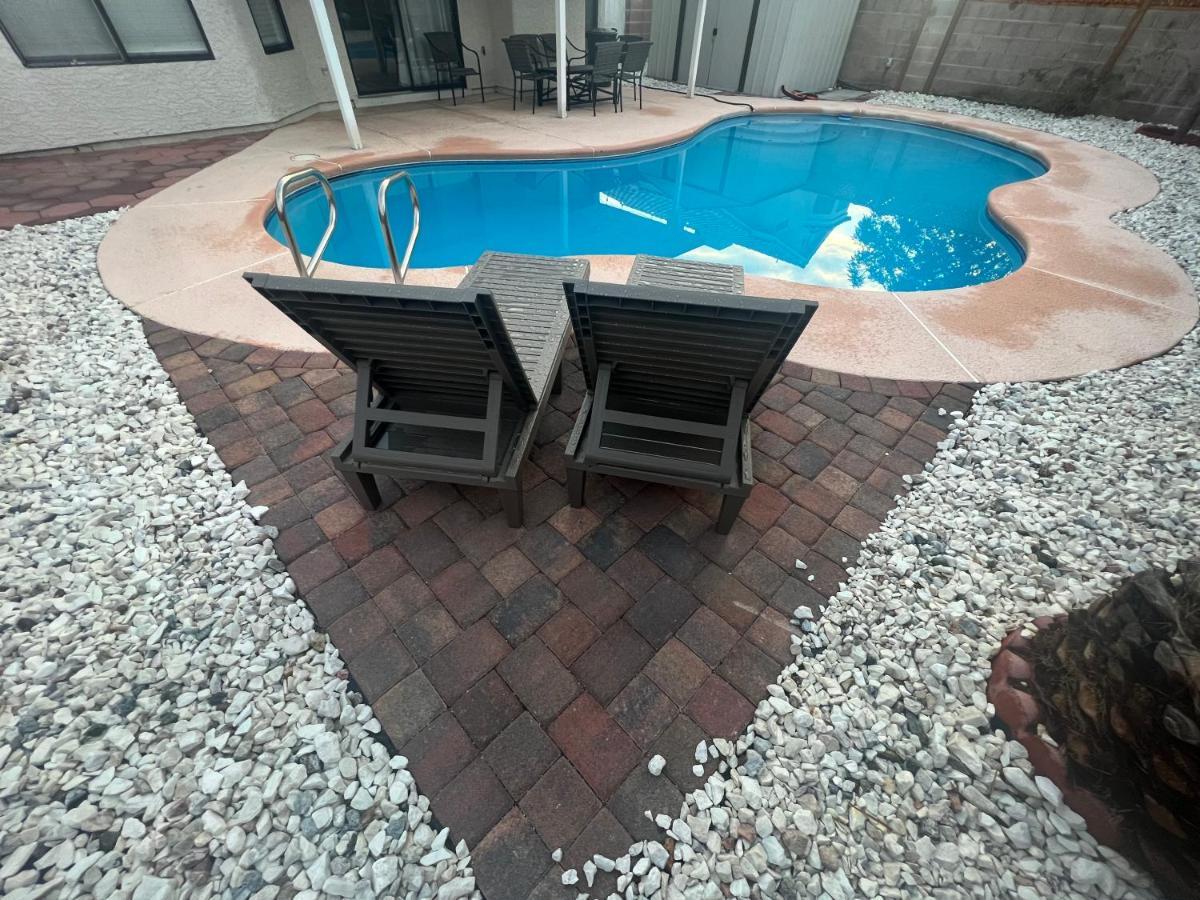Large Pool & Patio Cozy Single Story Family House Villa Las Vegas Exterior photo